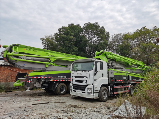 トラックによって取付けられる移動式具体的なポンプ トラック150M3/H