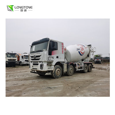 使用されるよい状態のSinotruk 10 CBMのトラックミキサのトラック